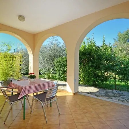 Appartamento With Swimming Pool Valica, - 27199 Umago